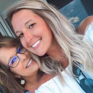 Meet your Posher, Dawn